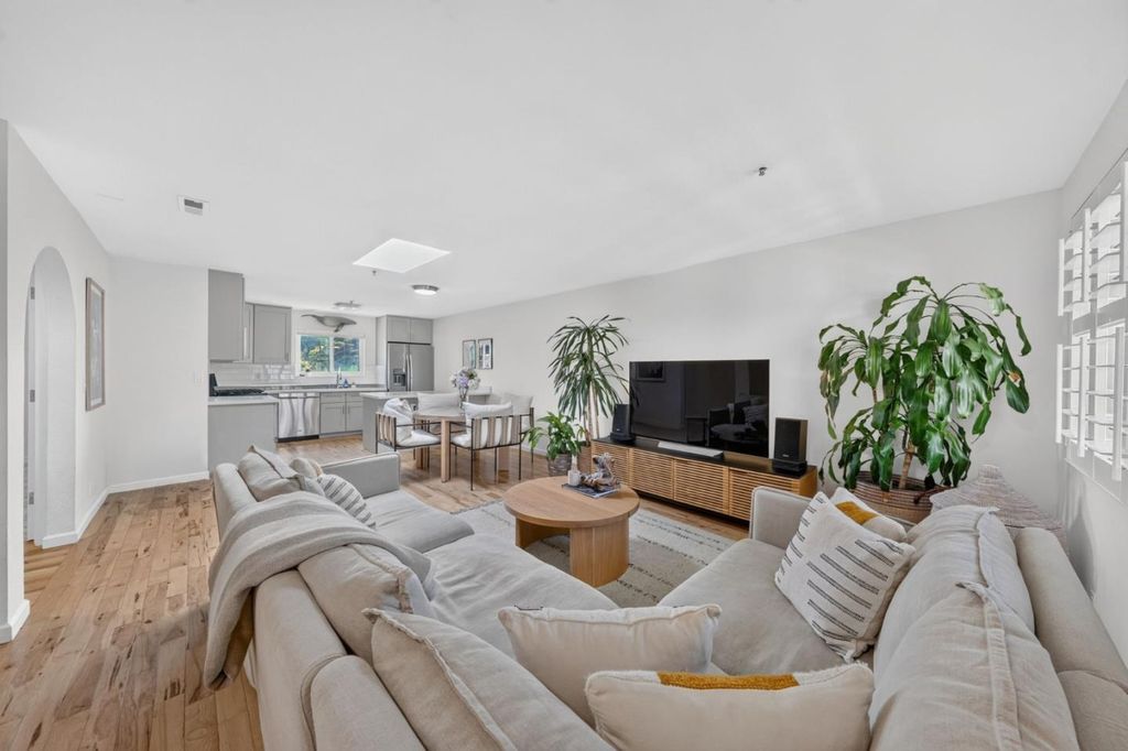 2355 Beach Boulevard 204, Pacifica, CA 94044