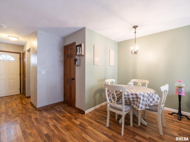 4410 W CATHY Circle, Peoria, IL 61615