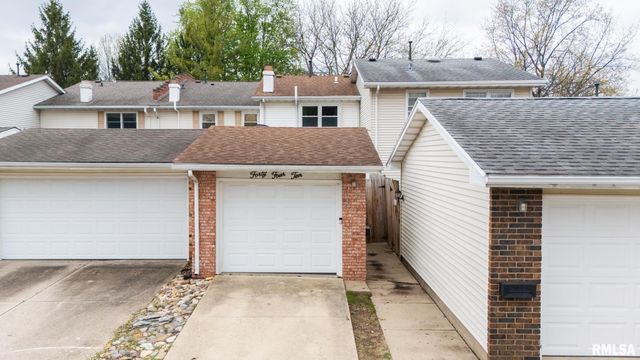 4410 W CATHY Circle, Peoria, IL 61615