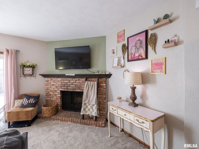 4410 W CATHY Circle, Peoria, IL 61615