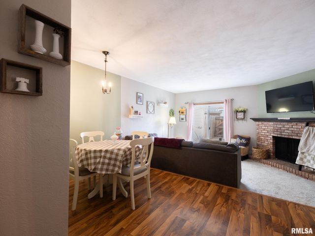 4410 W CATHY Circle, Peoria, IL 61615