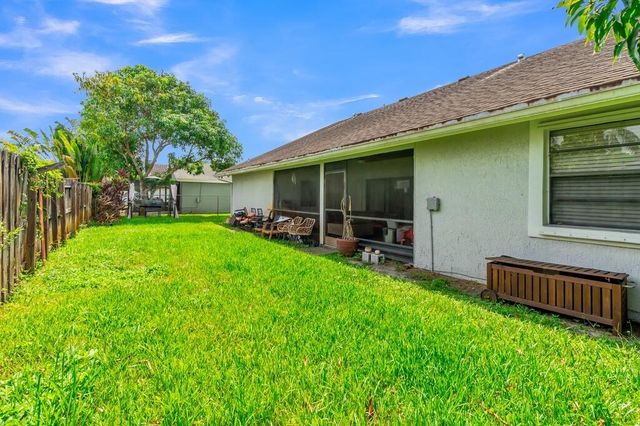 7461 NW 35th Street, Lauderhill, FL 33319