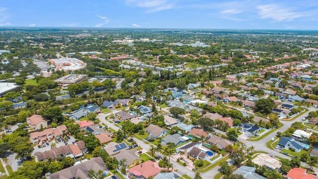 7461 NW 35th Street, Lauderhill, FL 33319