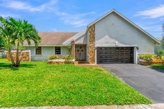 7461 NW 35th Street, Lauderhill, FL 33319