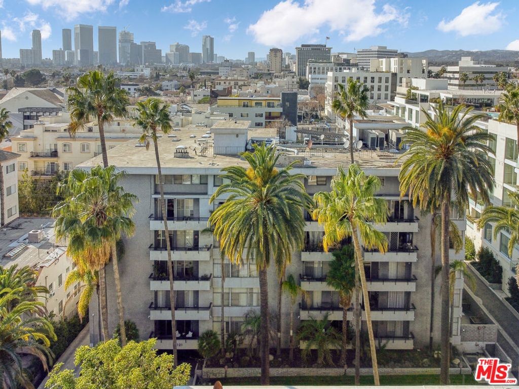 121 S Palm Drive 203, Beverly Hills, CA 90212