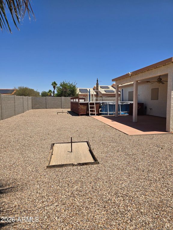 Image 28 of property listing at 10324 W Grayback Drive, Arizona City, AZ 85123