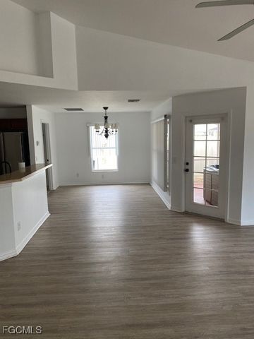 3519 NE 12th PL, Cape Coral, FL 33909