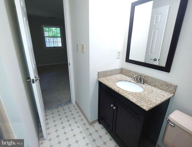 719 MONMOUTH AVE, Severna Park, MD 21146