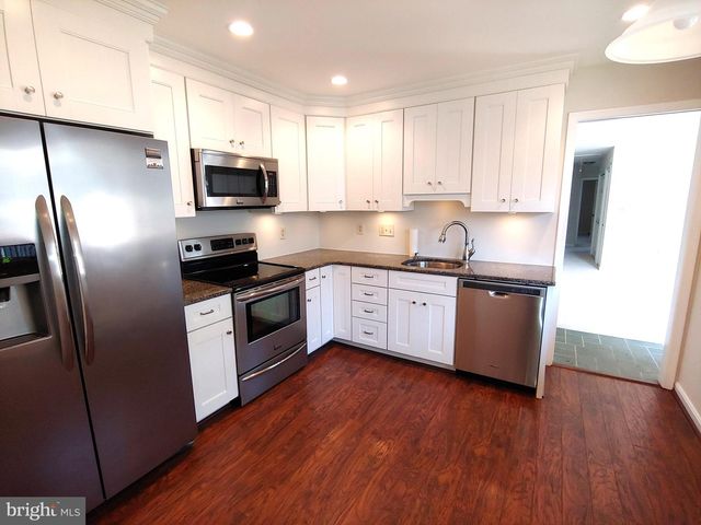 719 MONMOUTH AVE, Severna Park, MD 21146