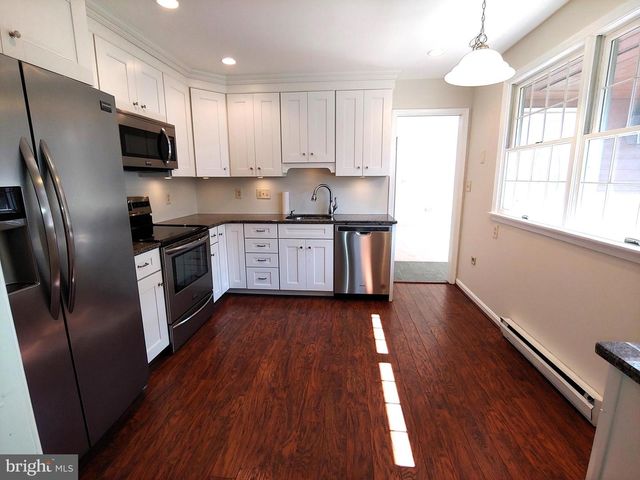 719 MONMOUTH AVE, Severna Park, MD 21146