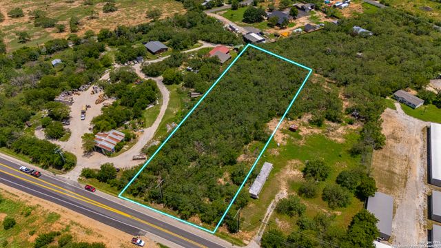 10690 FM 1346, Adkins, TX 78101