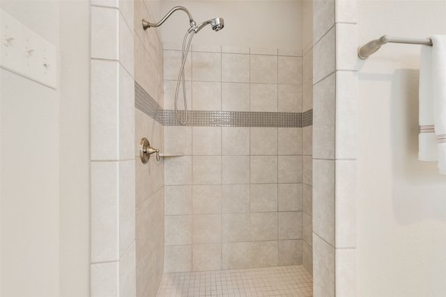 717 Calm Crest Drive, Rockwall, TX 75087