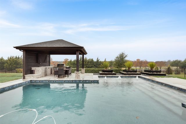 717 Calm Crest Drive, Rockwall, TX 75087