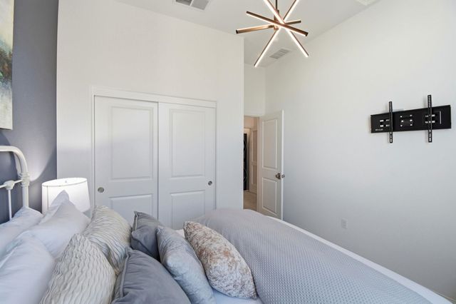 2878 Derbyline Ln, Alameda, CA 94501