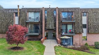 732 Forest Green Dr, Moon/crescent Twp, PA 15108