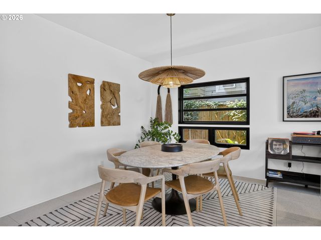 418 NORTHSHORE Rd, Lake Oswego, OR 97034