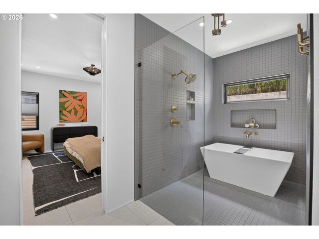 418 NORTHSHORE Rd, Lake Oswego, OR 97034