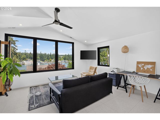 418 NORTHSHORE Rd, Lake Oswego, OR 97034