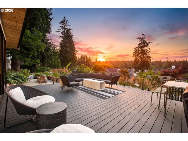 418 NORTHSHORE Rd, Lake Oswego, OR 97034