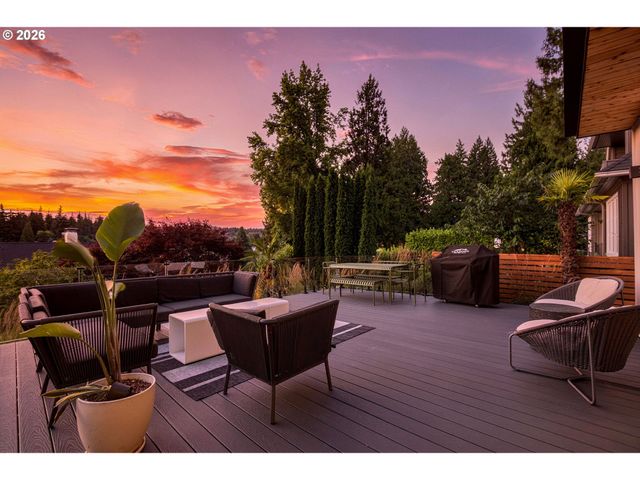 418 NORTHSHORE Rd, Lake Oswego, OR 97034