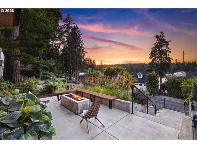 418 NORTHSHORE Rd, Lake Oswego, OR 97034