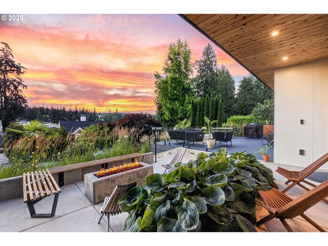 418 NORTHSHORE Rd, Lake Oswego, OR 97034