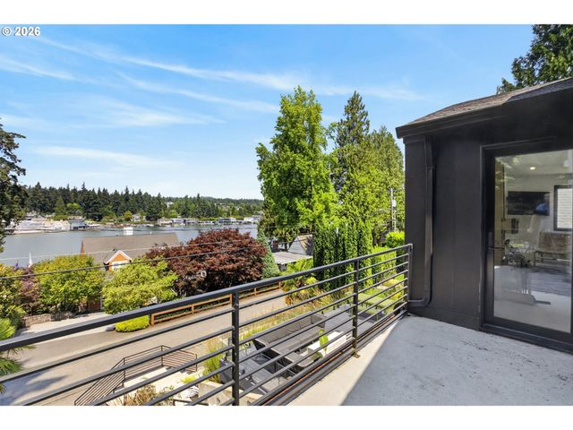 418 NORTHSHORE Rd, Lake Oswego, OR 97034