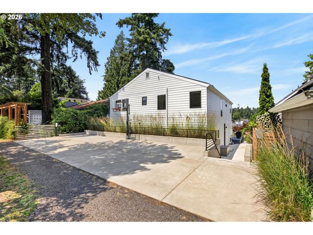 418 NORTHSHORE Rd, Lake Oswego, OR 97034