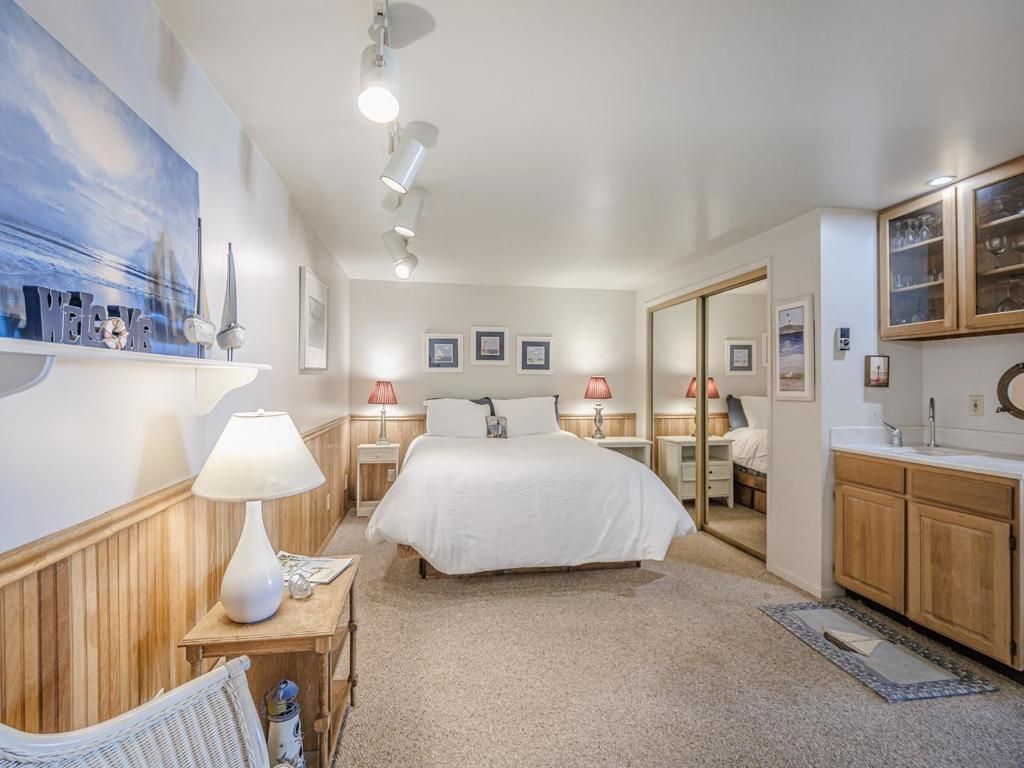 Image 25 of property listing at 753 The Shoreline, La Selva Beach, CA 95076