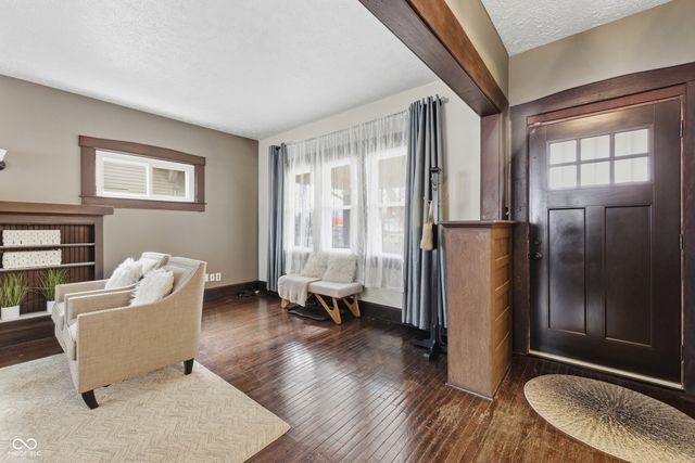 3025 N College Avenue, Indianapolis, IN 46205