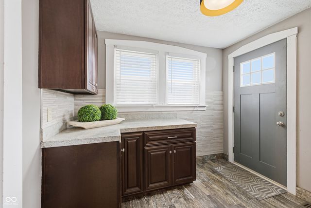 3025 N College Avenue, Indianapolis, IN 46205