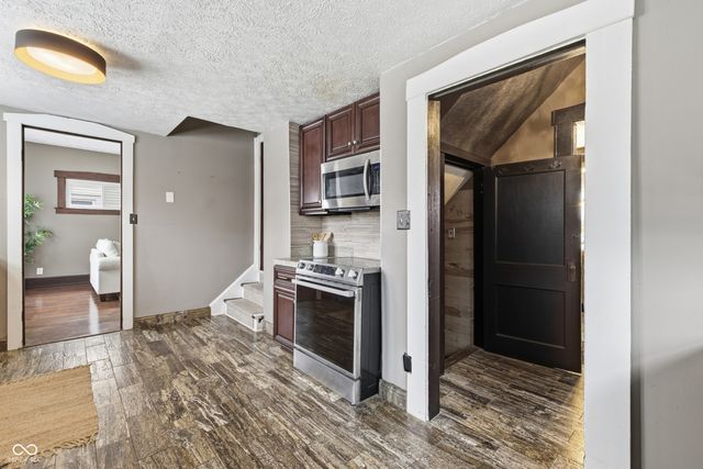 3025 N College Avenue, Indianapolis, IN 46205