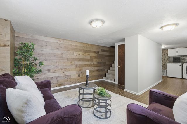 3025 N College Avenue, Indianapolis, IN 46205