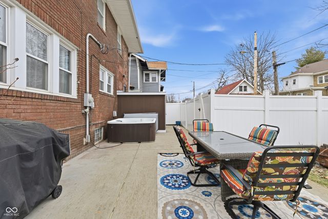 3025 N College Avenue, Indianapolis, IN 46205