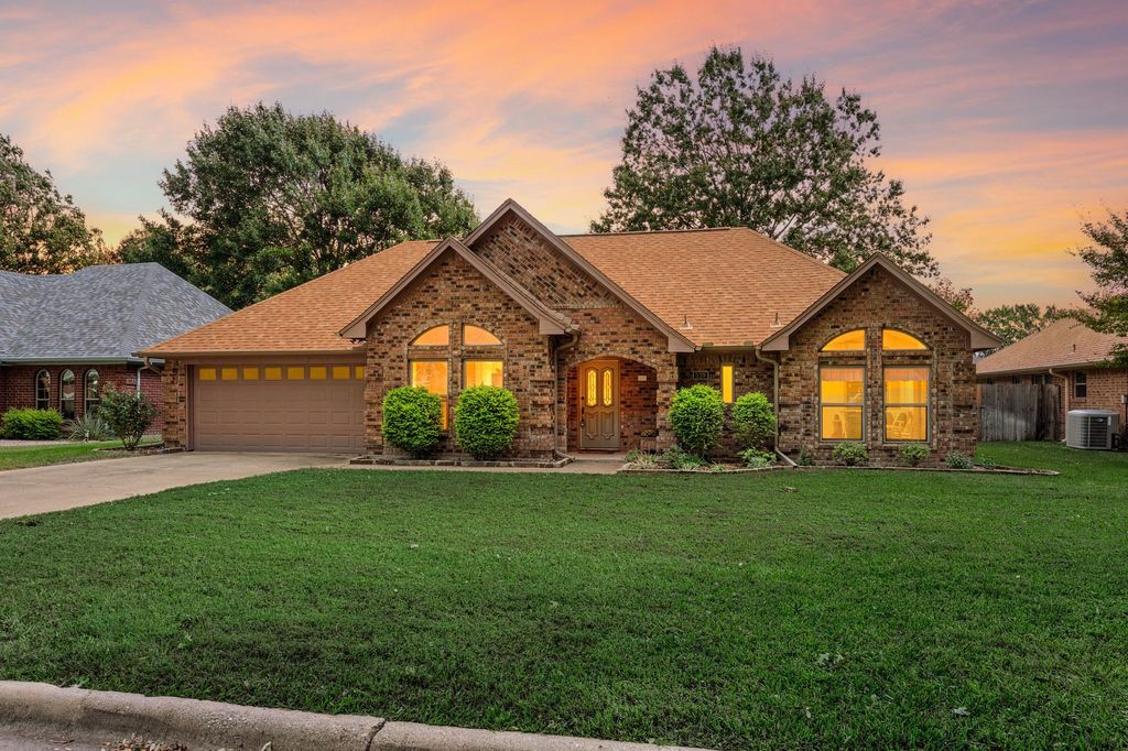 339 Park North Lane, Keller, TX 76248 — exterior