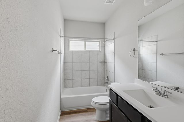 6444 Wenlock Drive, Houston, TX 77048