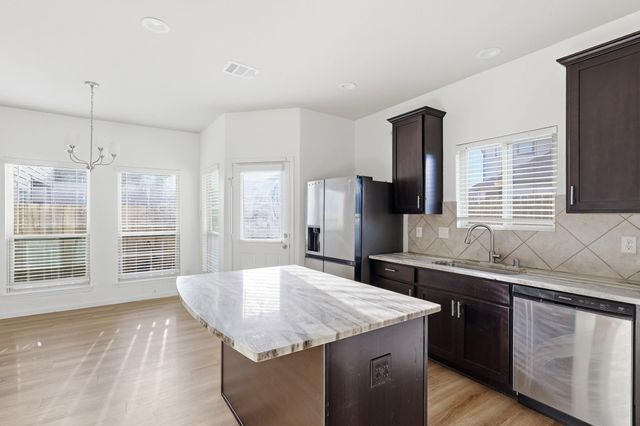 6444 Wenlock Drive, Houston, TX 77048