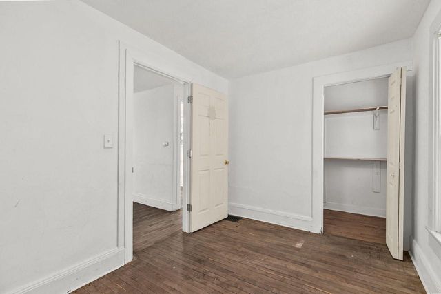 86 E JOHNSON STREET, Fond Du Lac, WI 54935