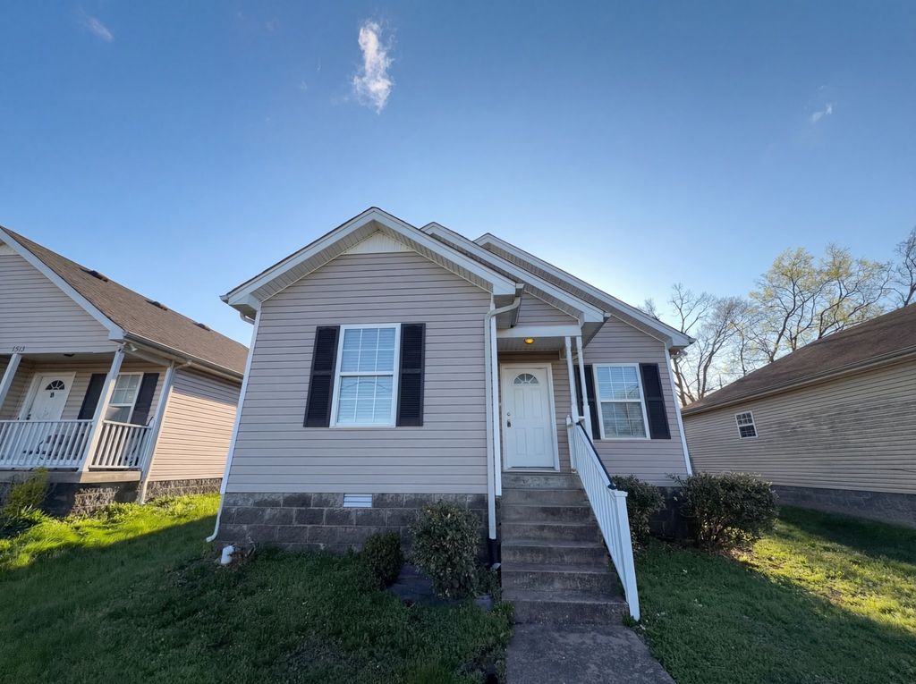 1513 Luton St, Nashville, TN 37207