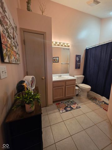 5719 Quail Pointe Lane, Indianapolis, IN 46237