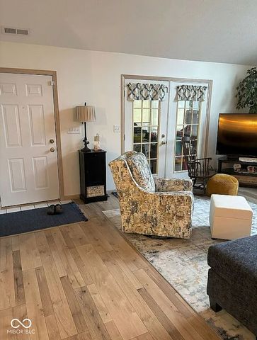 5719 Quail Pointe Lane, Indianapolis, IN 46237