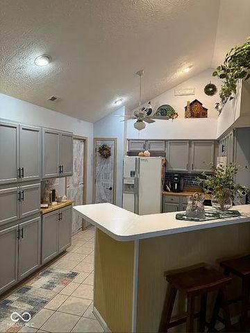 5719 Quail Pointe Lane, Indianapolis, IN 46237