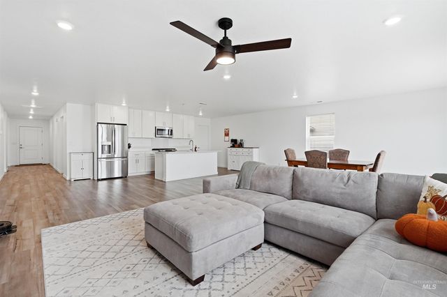 15332 Arcus Way, Caldwell, ID 83607