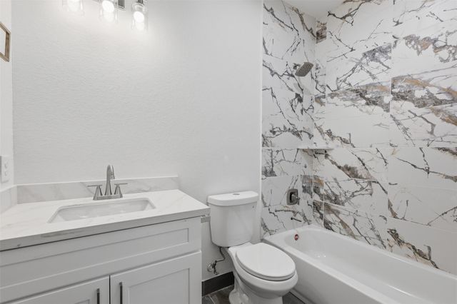 9925 Fillmore Street, Houston, TX 77029