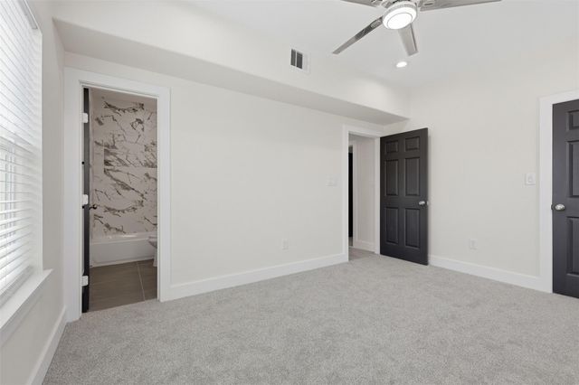 9925 Fillmore Street, Houston, TX 77029