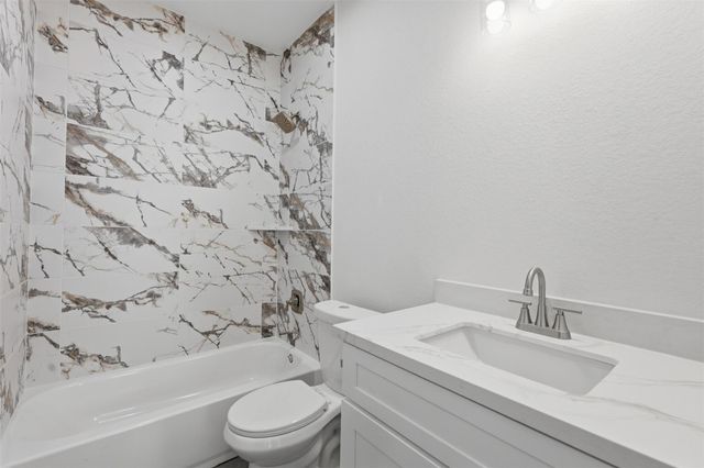 9925 Fillmore Street, Houston, TX 77029