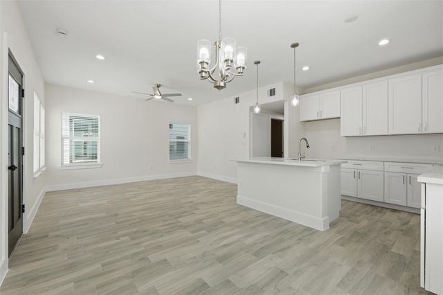 9925 Fillmore Street, Houston, TX 77029