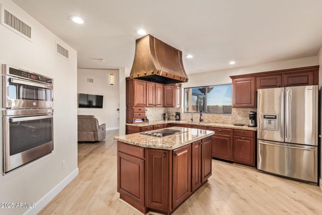 536 W CASA GRANDE LAKES Boulevard, Casa Grande, AZ 85122