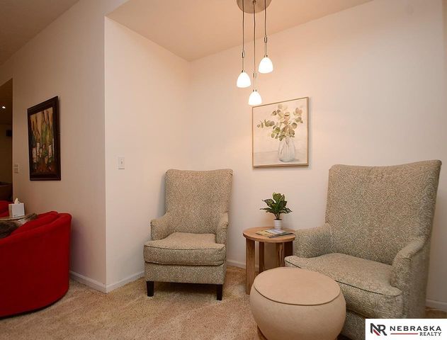 16332 Erskine Street, Omaha, NE 68116