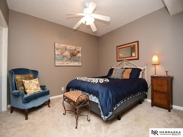 16332 Erskine Street, Omaha, NE 68116